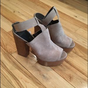 Rebecca minkoff beige shoe worn once